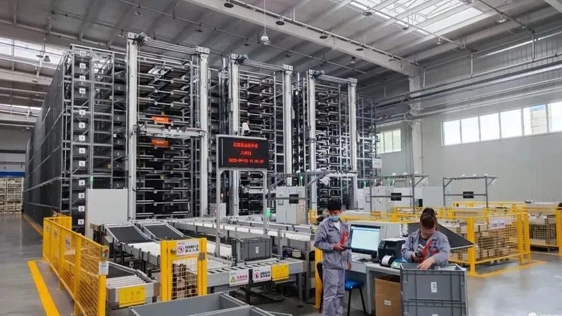 重型穿梭车货架：揭秘其核心参数与选型逻辑**