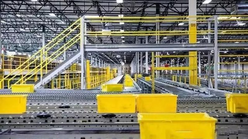 中型货架：中型搁板式货架的选型逻辑与适用场景